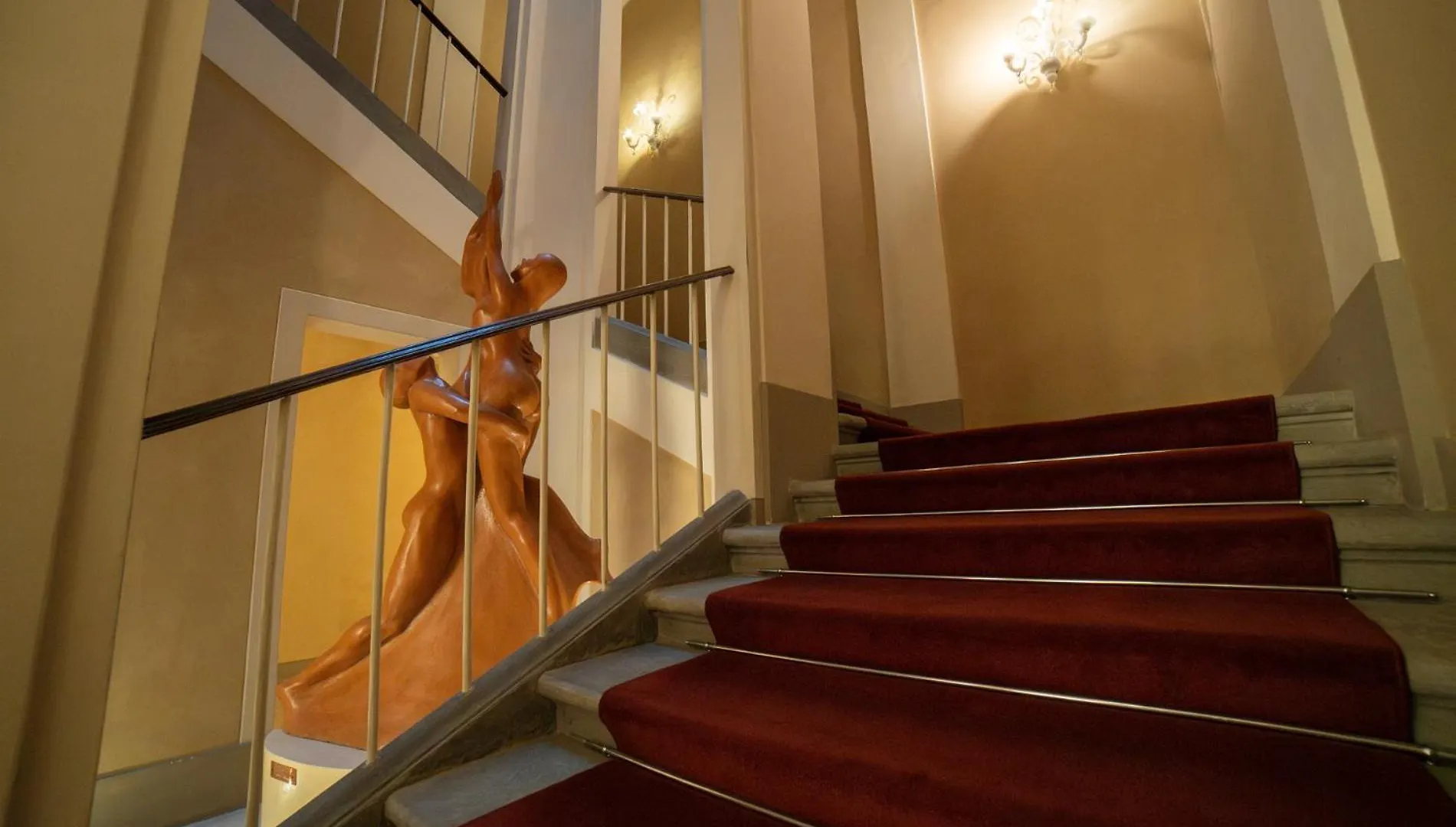 Hotel Palazzo San Lorenzo & Spa Колле-ди-Валь-д'Эльса